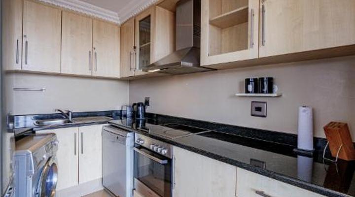 Beach Apartments- The SAILS