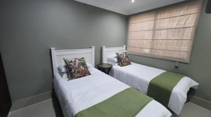 Beach Apartments- The SAILS