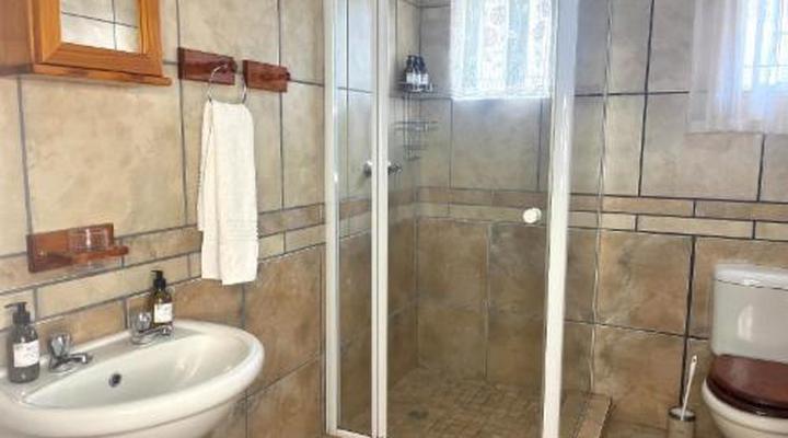 Uitzicht Private Nature Reserve and Lodge