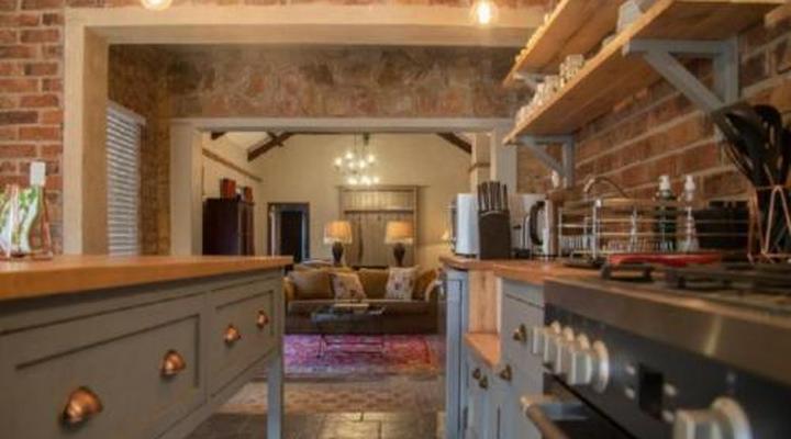 Tarry-Stone Cottages