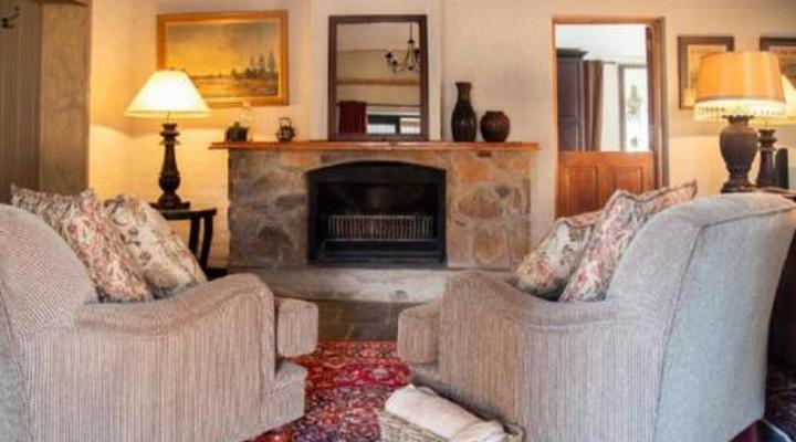 Tarry-Stone Cottages