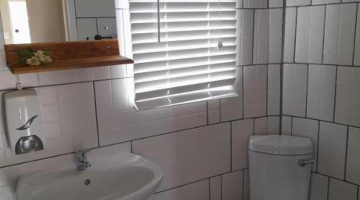 Alucarni Guest House