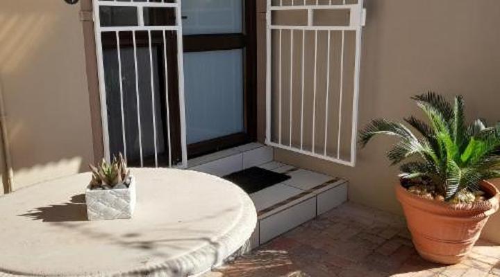 Alucarni Guest House