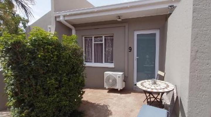 Alucarni Guest House