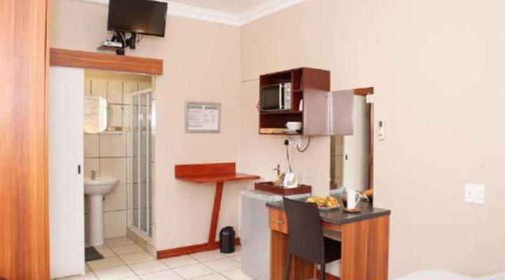 Alucarni Guest House