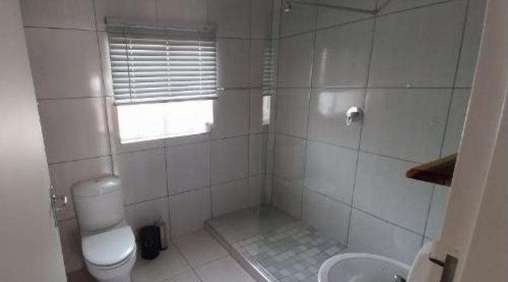 Alucarni Guest House