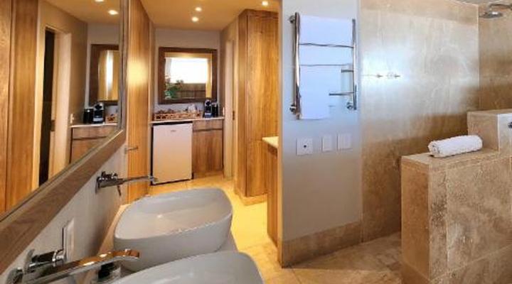 Waves of Grace Seafront Villa B&B