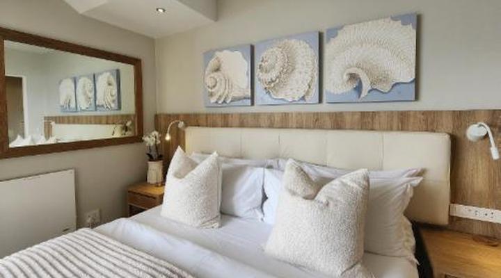 Waves of Grace Seafront Villa B&B