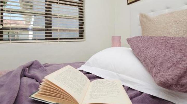 Land's Edge Struisbaai