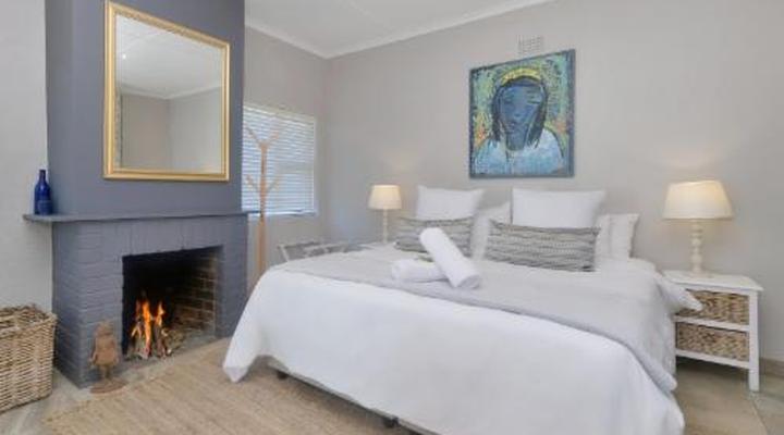 Land's Edge Struisbaai