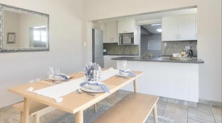 Land's Edge Struisbaai