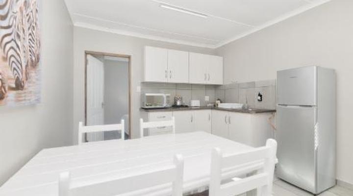 Land's Edge Struisbaai