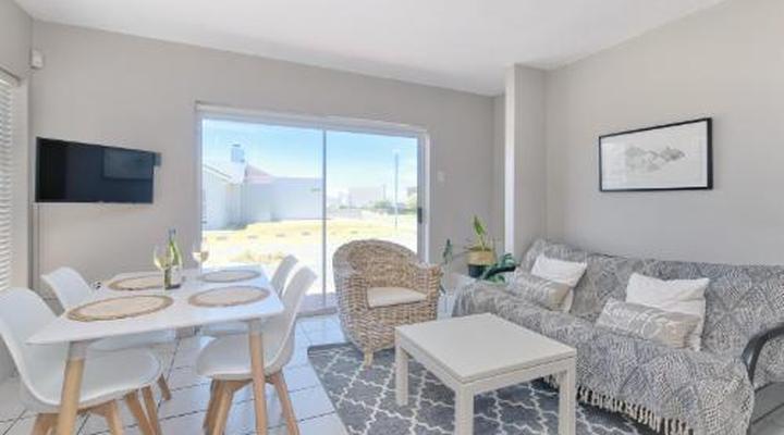 Land's Edge Struisbaai