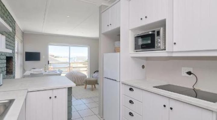 Land's Edge Struisbaai