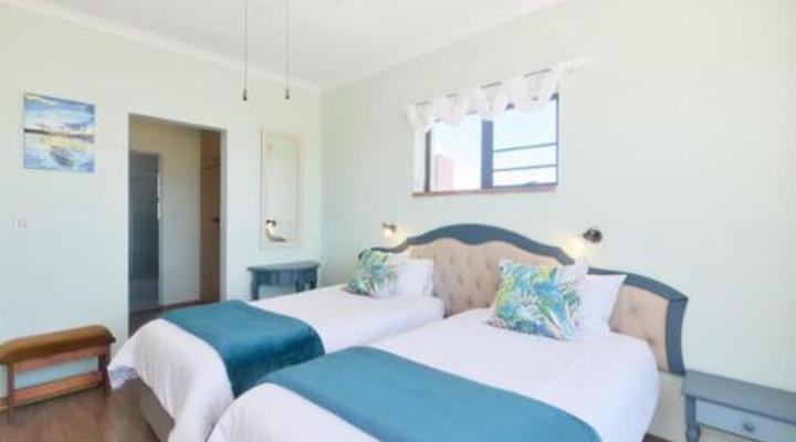 Land's Edge Struisbaai