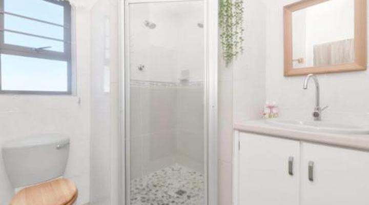 Land's Edge Struisbaai