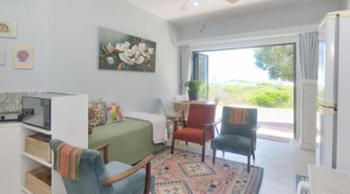 Land's Edge Struisbaai