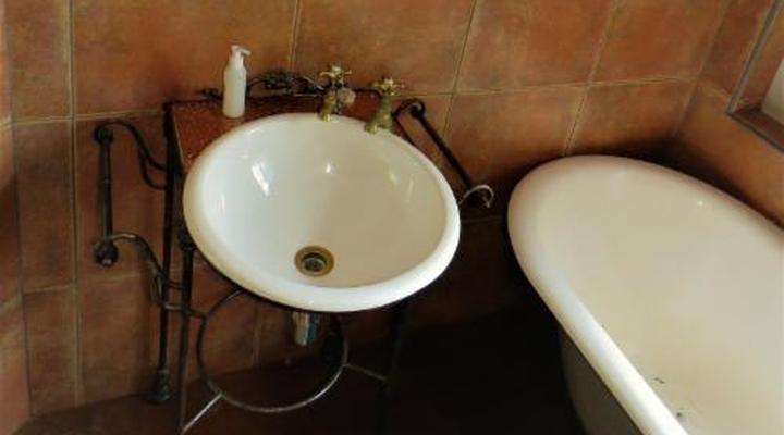 Fountain Baths Guest Cottages