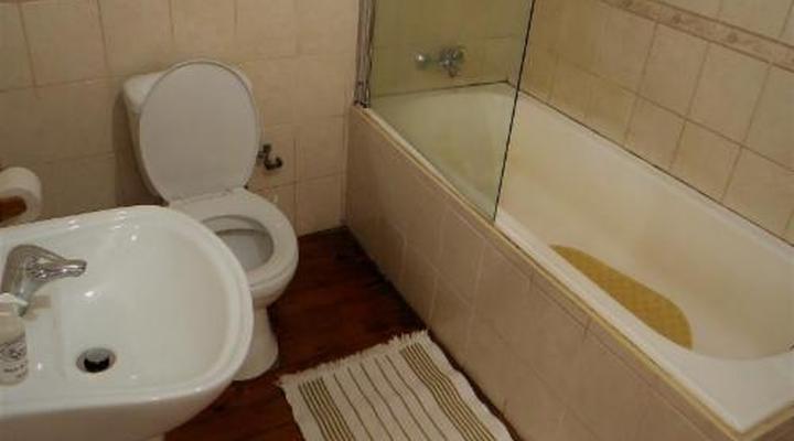 Fountain Baths Guest Cottages