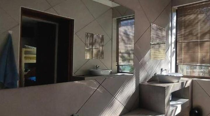 THE POT @ FAERIE GLEN, PRETORIA EAST