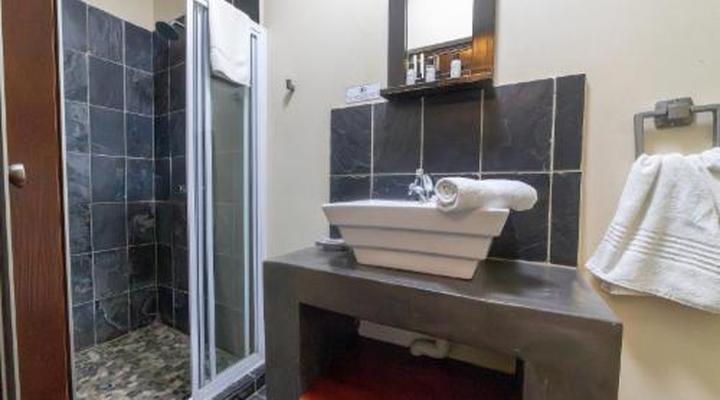 Khayamanzi Guesthouse