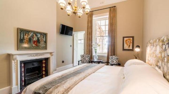 Welgeluk Feather Palace