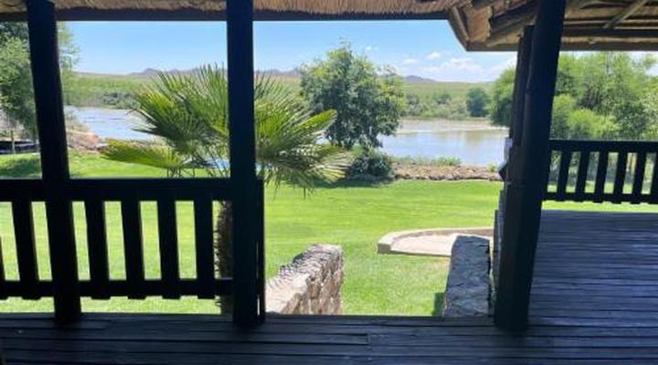 Tzamenkomst River Lodge