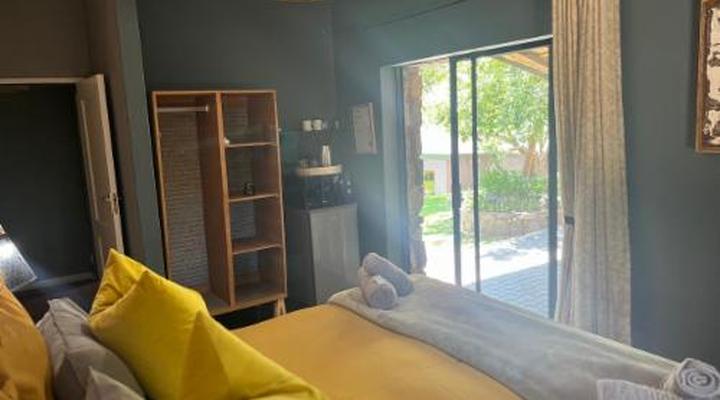 Tzamenkomst River Lodge