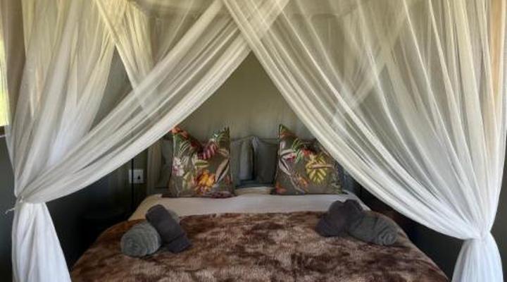 Tzamenkomst River Lodge