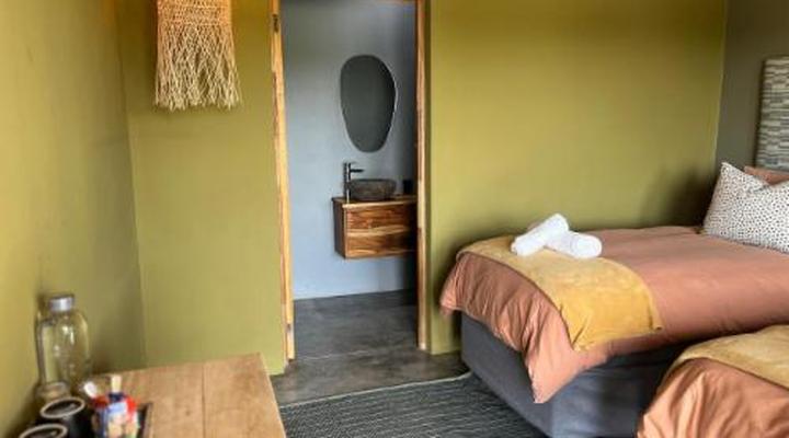 Tzamenkomst River Lodge