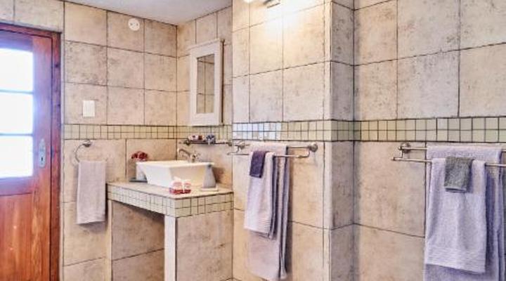 Haus Schwerinsburg Guest House