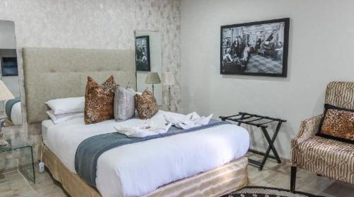 55 on Main Guesthouse and Spa