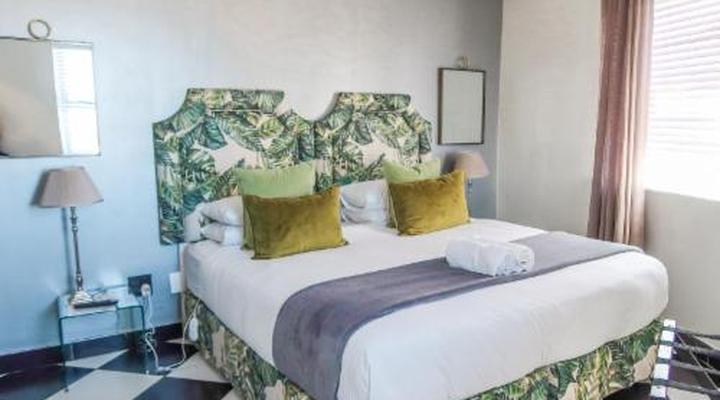 55 on Main Guesthouse and Spa