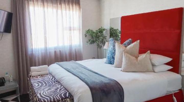 55 on Main Guesthouse and Spa