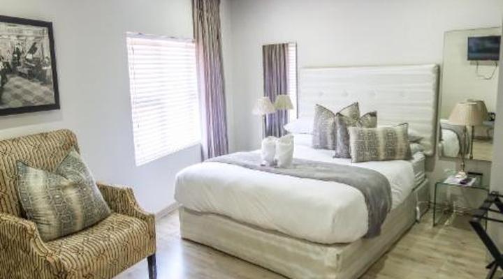 55 on Main Guesthouse and Spa