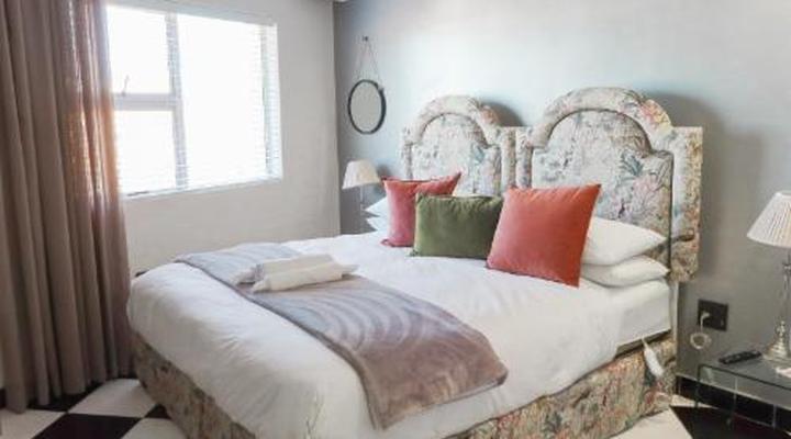 55 on Main Guesthouse and Spa