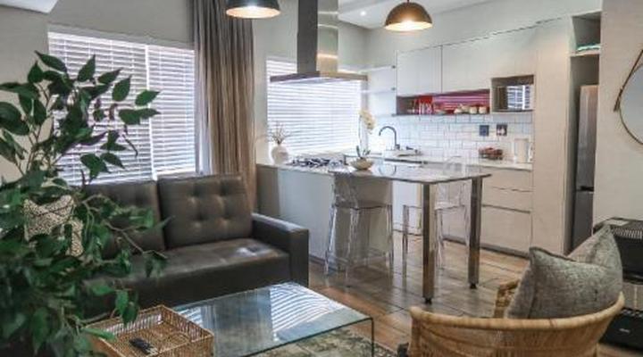 55 on Main Guesthouse and Spa