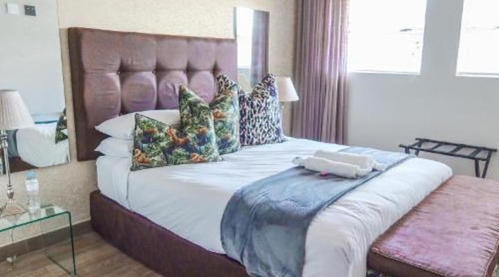 55 on Main Guesthouse and Spa