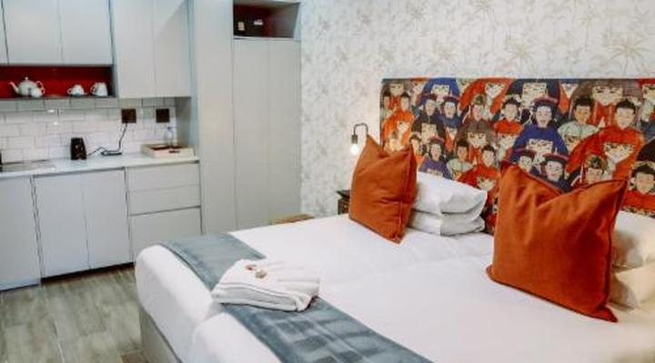 55 on Main Guesthouse and Spa