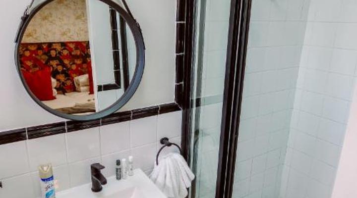 55 on Main Guesthouse and Spa