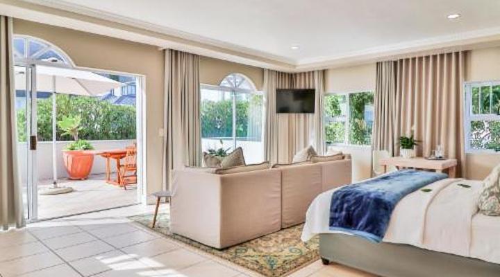 Hermanus Beachfront Lodge