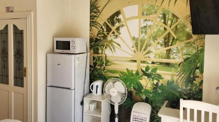 Casa Angelo Guest Lodge