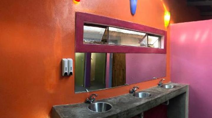 Amphitheatre Backpackers Lodge