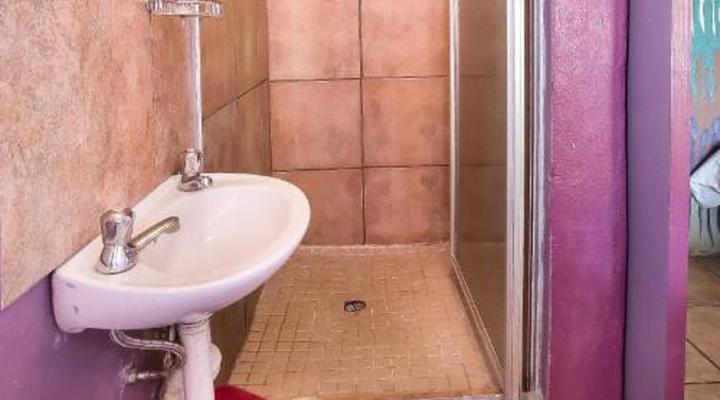 Amphitheatre Backpackers Lodge