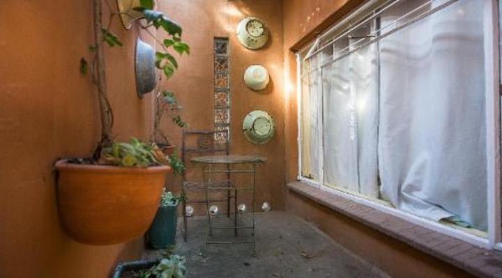 Amphitheatre Backpackers Lodge