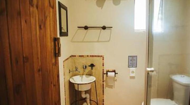 Amphitheatre Backpackers Lodge