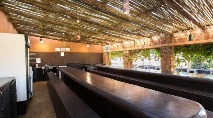 Amphitheatre Backpackers Lodge