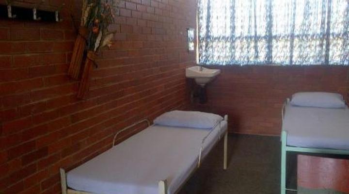 Dirkie Uys Backpackers