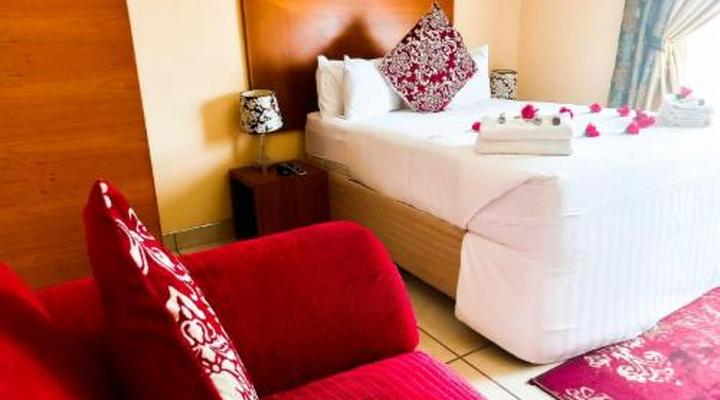 Meet Mekaar Resorts - Nquthu Hotel