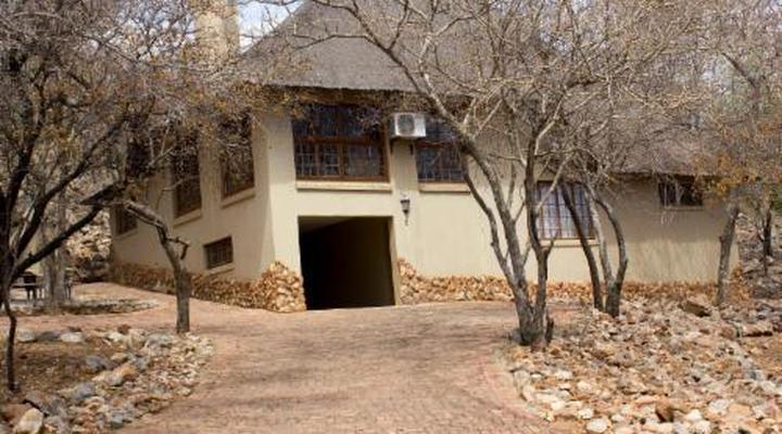 Thabaledi Game Lodge